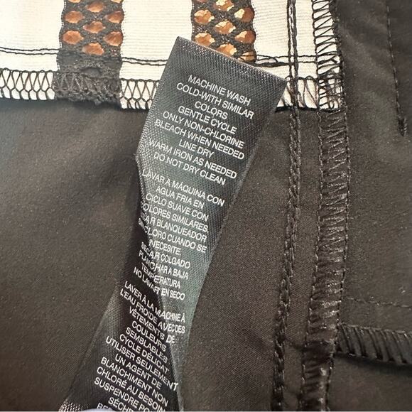 Weekends by Chico’s Women's Sz 1 US 8 M Striped Mesh Jacket Black White Academia - Picture 8 of 15